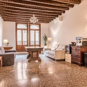 2* Maison d'hôtes Palazzo Daponte